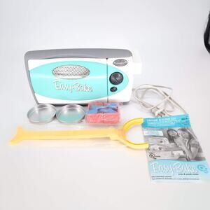 2003 Hasbro Teal and White Easy Bake Oven with Accessories FOR PARTS ONLY FLAWS